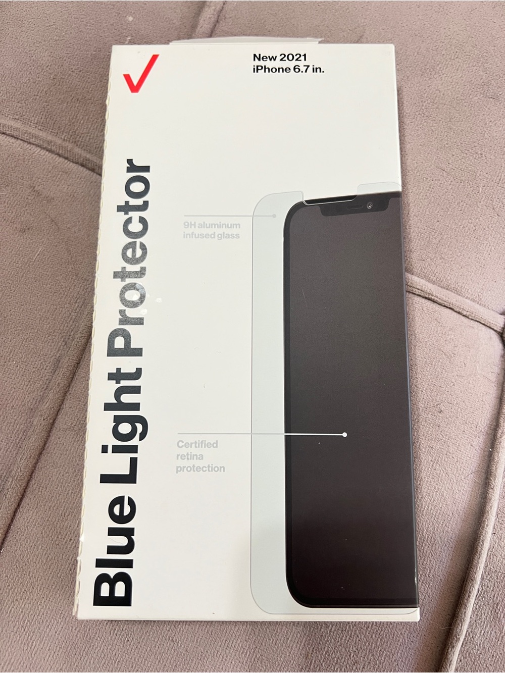 Verizon Blue Light Screen Protector for 6.7-inch iPhone — White